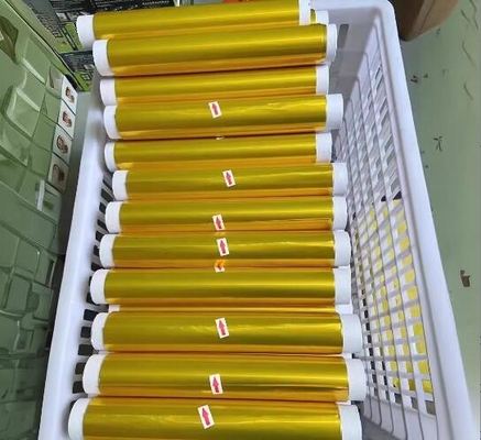 โฟลยอลูมิเนียมทองและสีที่พิมพ์ตามความต้องการ สําหรับกระเป๋าขนมหวาน หรือกระเป๋าช็อกโกแลตในแผ่น / บนม้วน
