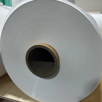 สีเหลือง PE หนาต่อความร้อน / LLDPE Stretch Film สําหรับบรรจุขวด / เครื่องดื่ม