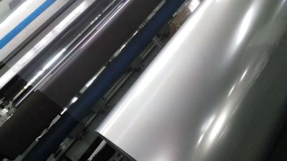 การพิมพ์และเลมิน Good Transparent High Barrier Pet Aluminum Oxide Film สําหรับบรรจุอาหาร สามารถทําความร้อนด้วยไมโครเวฟได้