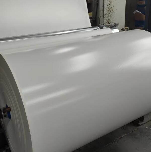 กระดาษผนัง PU สีขาวสีแข็ง ขาวสําหรับหลังของพลาเวอร์และแผ่น MDF กระดาษตกแต่งสําหรับเฟอร์นิเจอร์