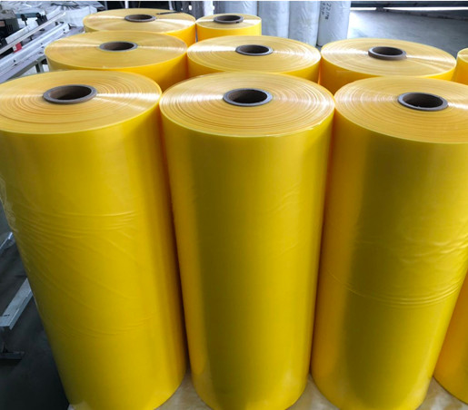 สีเหลือง PE หนาต่อความร้อน / LLDPE Stretch Film สําหรับบรรจุขวด / เครื่องดื่ม
